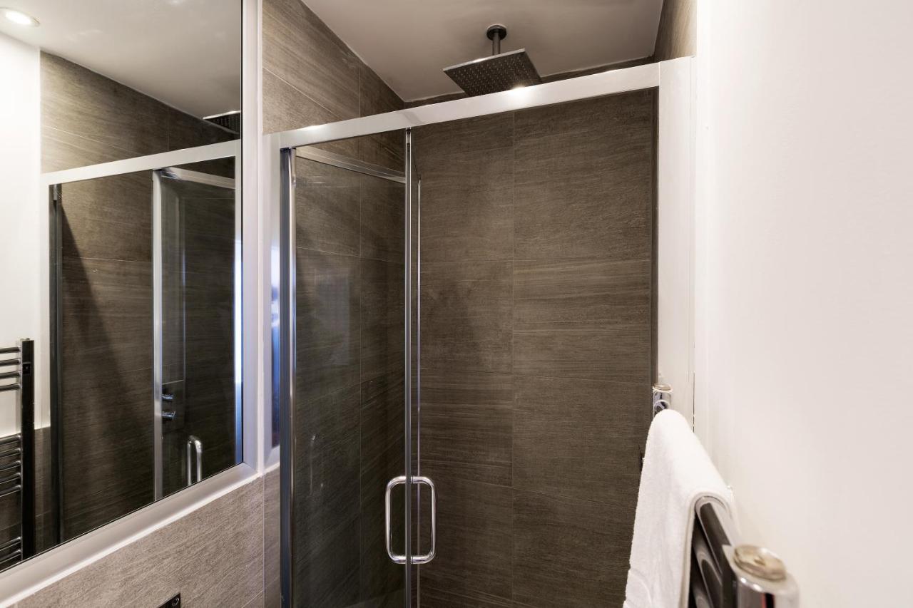 Spacious 4 Bedrooms Flat In New Oxford Street Londen Buitenkant foto